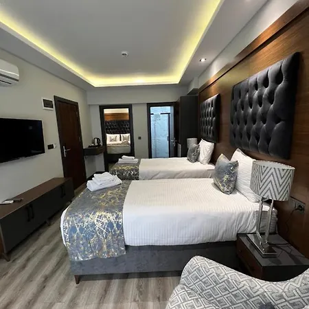 Golden Stoneluxe Hotel