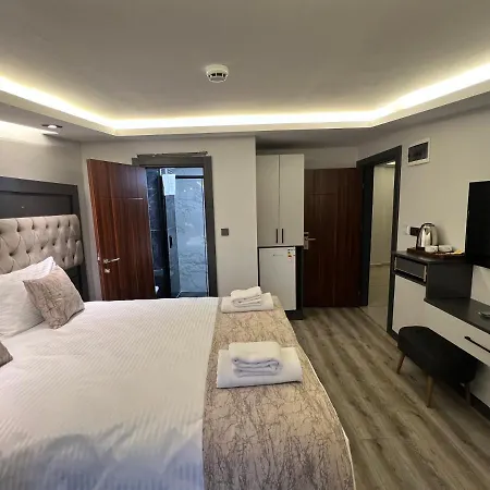 Golden Stoneluxe Stambuł