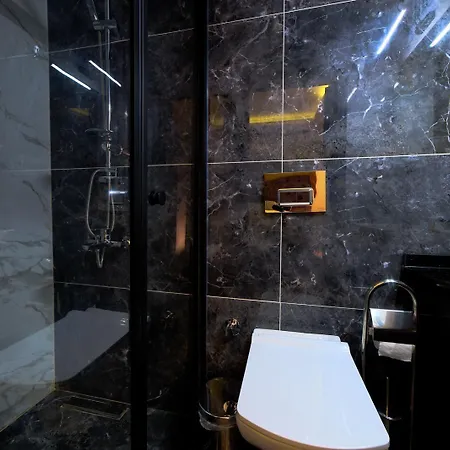 Golden Stoneluxe Hotel