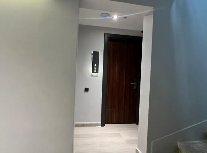 Golden Stoneluxe Hotel