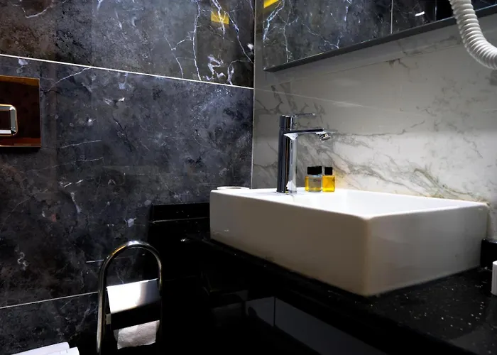 Hotel Golden Stoneluxe 3*