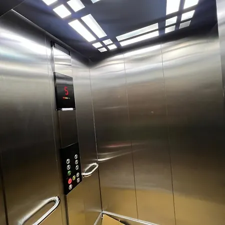 Golden Stoneluxe Hotel