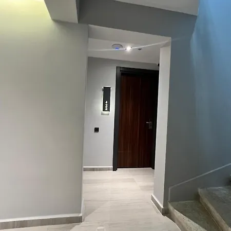 Golden Stoneluxe Hotel