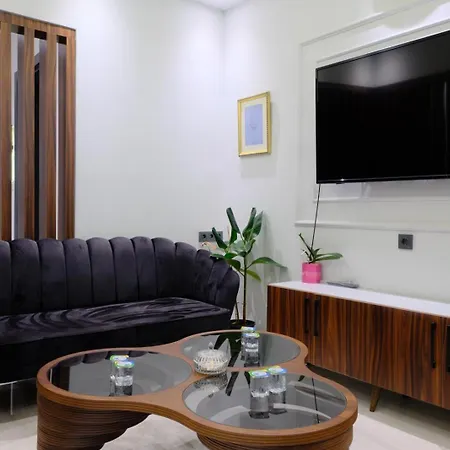 Golden Stoneluxe Hotel